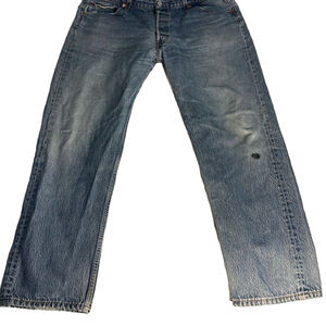 Vintage Y2K Levi’s 501 Waist 36, Inseam: 30 inches